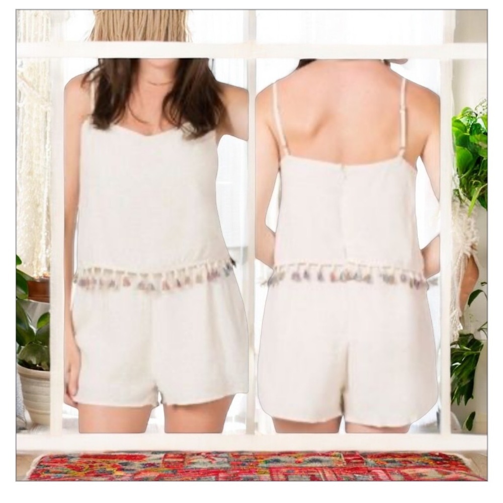 Anthropologie-PaperCrane-White-Rainbow boho tassel Romper -Like new-Sz M😍​